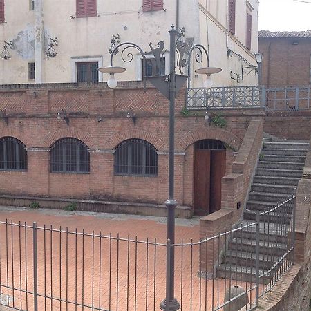 B&B Duccio Di Buoninsegna 시에나 외부 사진